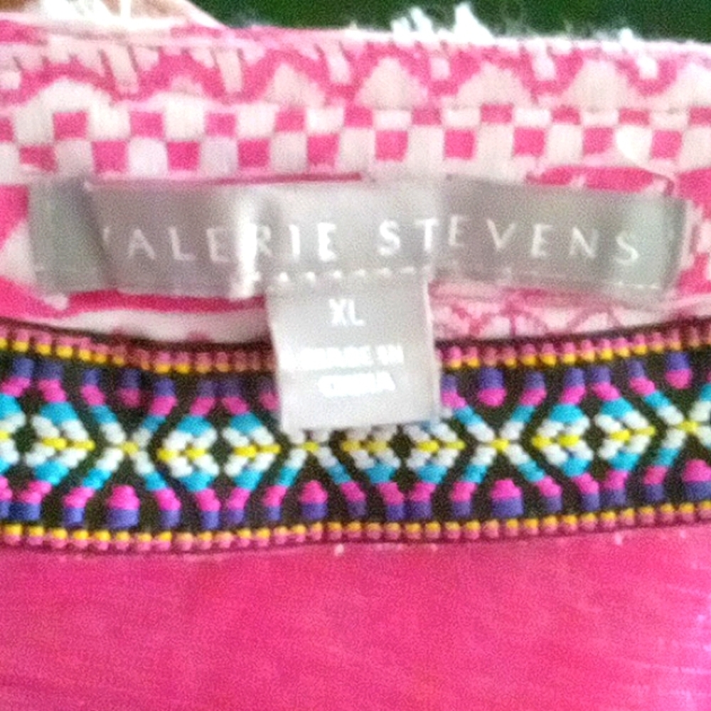 Valerie Stevens Pink and White Patterned Blazer - Picture 5 of 6